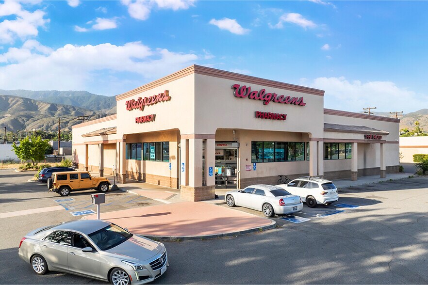 4041 N Sierra Way, San Bernardino, CA à vendre - Photo de l’immeuble – Image 2 sur 6