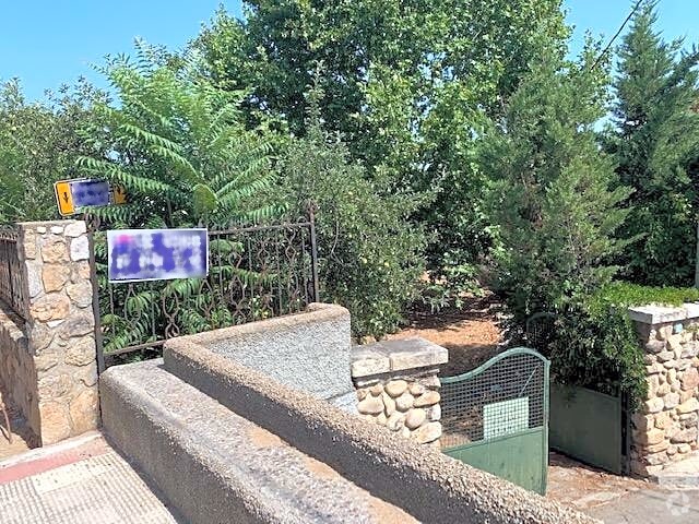 Terrain dans Aldea del Fresno, Madrid à vendre Photo principale– Image 1 sur 8