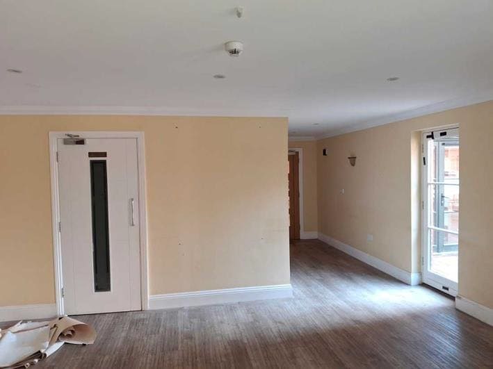 41 High St, Christchurch, DOR BH23 1AS - Lot 41a - - Photo intérieure - Image 2 of 5