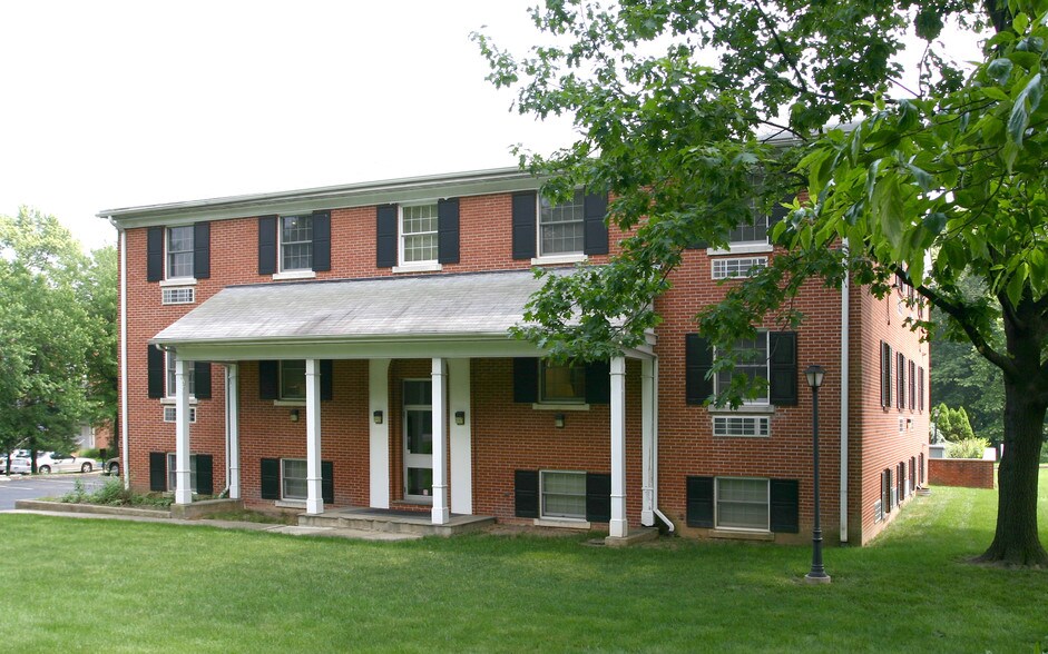 608 E Baltimore Pike, Media, PA à louer - Photo de l’immeuble – Image 2 sur 3