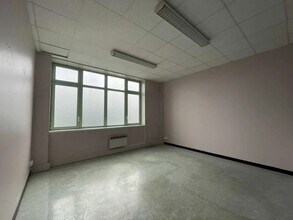 Local d’activités dans Pantin à louer Photo intérieure– Image 2 sur 6