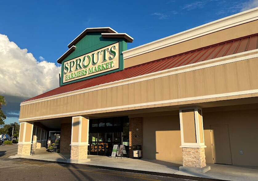 901-1313 Cortez Rd W, Bradenton, FL à louer - Photo de l’immeuble – Image 3 sur 8