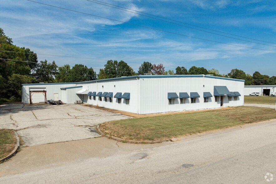 1265 Jefferson St, Pacific, MO à vendre - Photo de l’immeuble – Image 2 sur 4