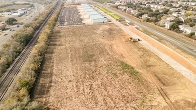 10042 FM 1976, Universal City, TX à louer Photo de la construction– Image 1 sur 14