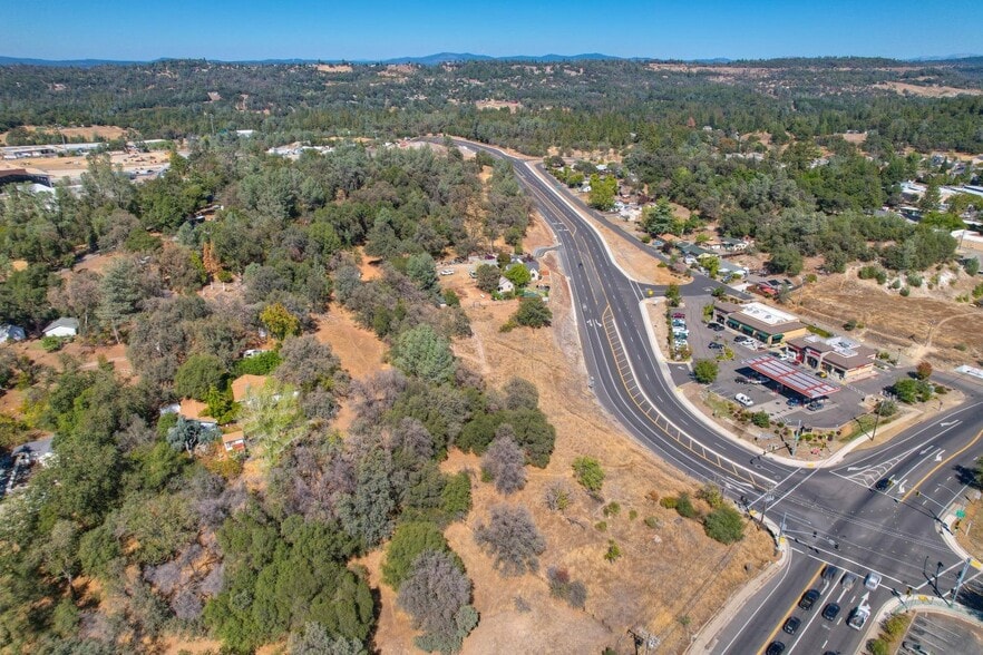 2 Acres State Highway 49, Diamond Springs, CA à vendre - Aérien – Image 2 sur 6