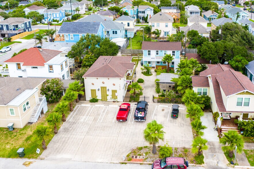1820 Avenue O 1/2, Galveston, TX à vendre - Photo principale – Image 1 sur 19