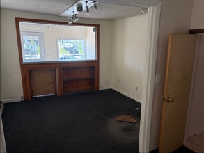 81 S Broadway, Salem, NH à louer Photo intérieure– Image 1 sur 4