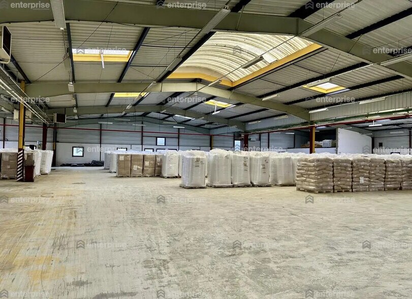 Industriel/Logistique dans Sissonne à louer - Photo de l’immeuble – Image 3 sur 5