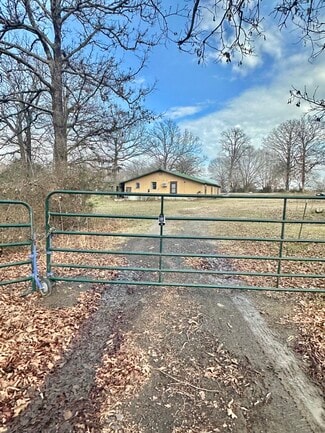 Plus de détails pour 18870 County Line Rd, Keota, OK - Industriel/Logistique à vendre