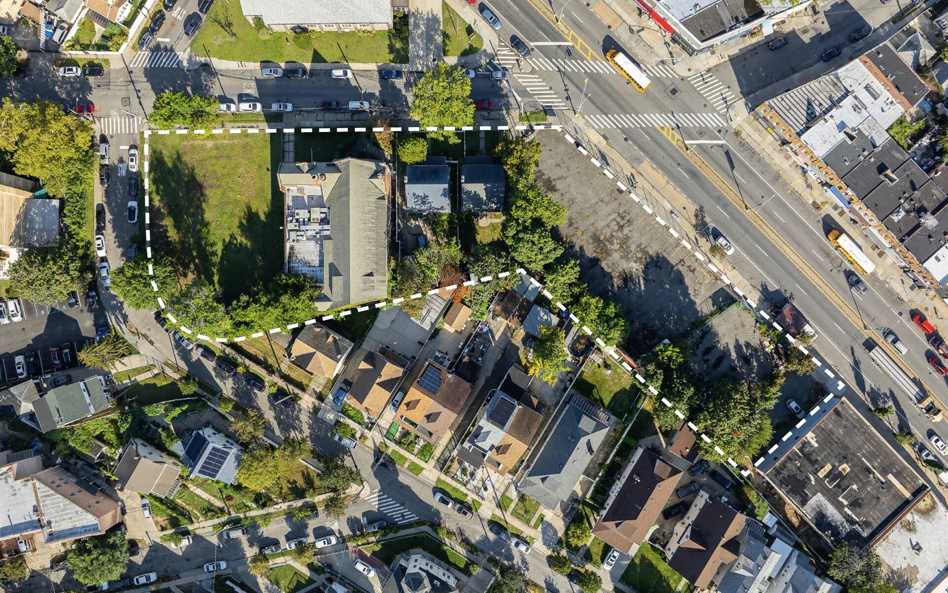 196-04-196-26 Woodhull Ave, Hollis, NY à vendre Photo principale– Image 1 sur 5