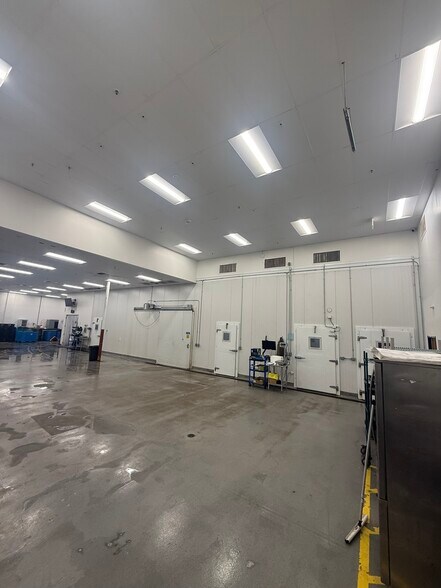 1325 E El Segundo Blvd, El Segundo, CA à louer - Photo intérieure – Image 3 sur 52
