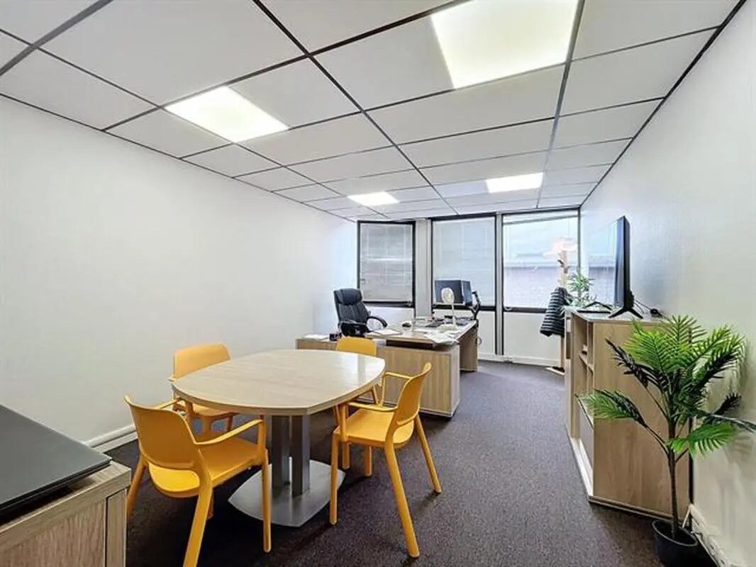 15 Avenue De Fondeyre, Toulouse à louer Photo de l’immeuble– Image 1 sur 18