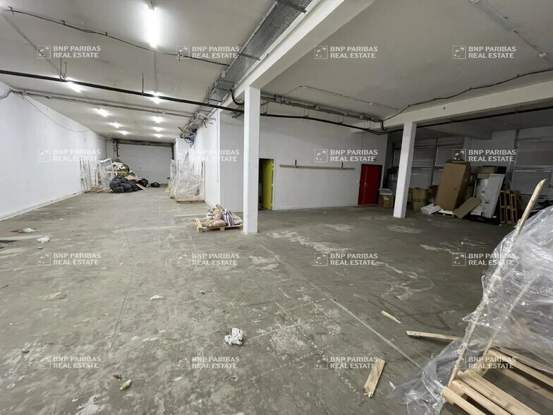 Local d’activités dans Villiers-sur-Marne à louer - Photo de l’immeuble – Image 3 sur 11