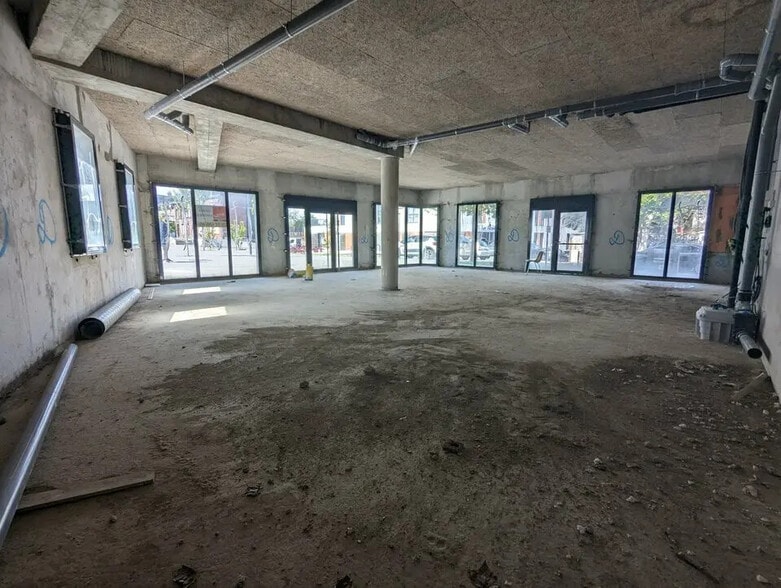 Local commercial dans Rouen à louer - Photo de l’immeuble – Image 2 sur 6