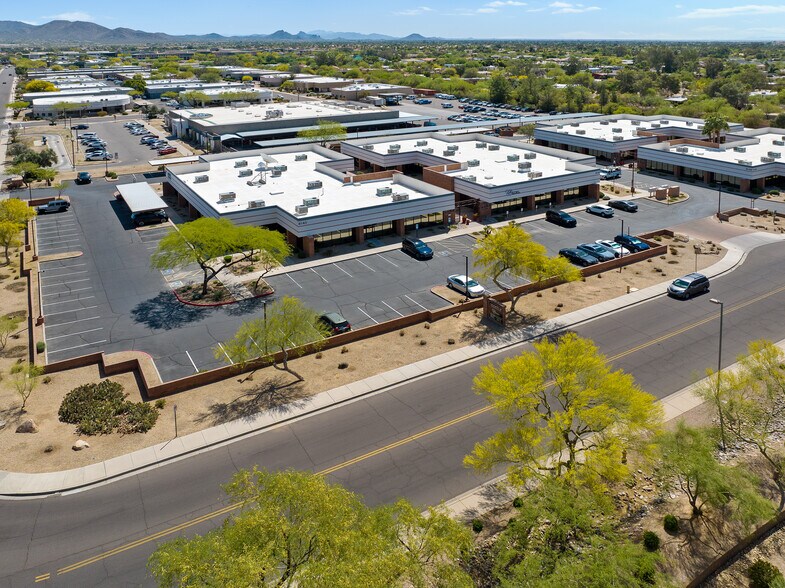 8151 E Evans Rd, Scottsdale, AZ à louer - Photo de l’immeuble – Image 3 sur 15