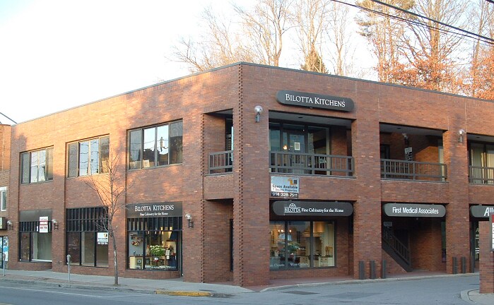175 Main St, Mount Kisco, NY à louer - Photo de l’immeuble – Image 3 sur 7