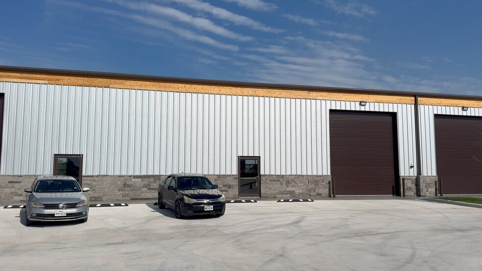 1055 FM 2623, Seguin, TX à louer - Vidéo sur l’annonce professionnelle – Image 3 sur 18