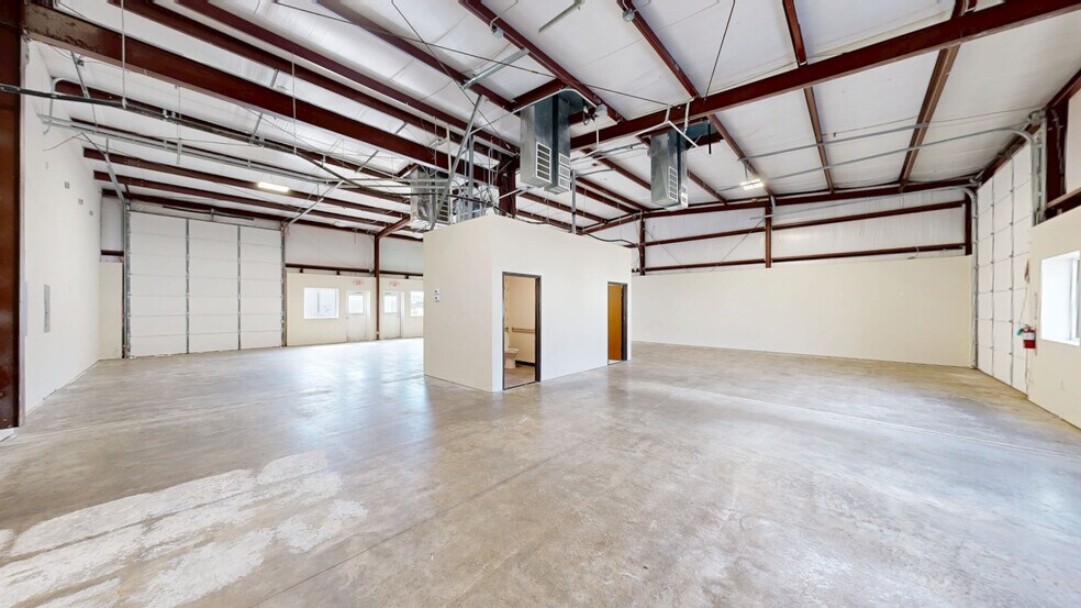 14060 S Peoria Ave, Glenpool, OK à louer - Numérisation 3D Matterport – Image 2 sur 15