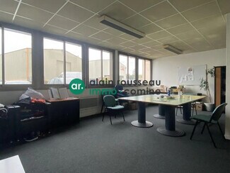 Plus de détails pour Bureau à louer