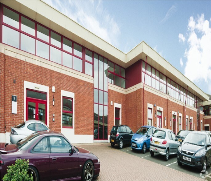 Woodbrook Crescent, Billericay à louer - Photo de l’immeuble – Image 1 sur 2