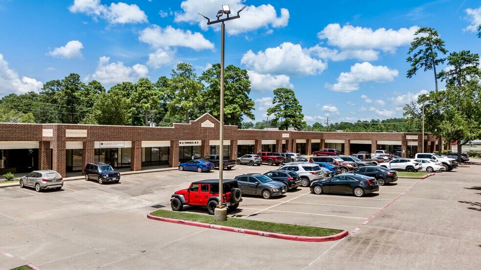 521 Interstate 45 S, Huntsville, TX à louer - Photo de l’immeuble – Image 3 sur 4