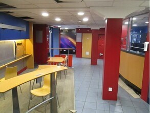 116-120 South St, Keighley à louer Photo intérieure– Image 2 sur 3