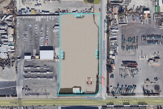 Plus de détails pour 8726 Cottonwood Ave, Fontana, CA - Terrain à louer