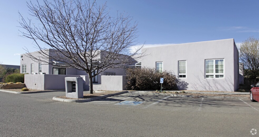 4001 Office Ct, Santa Fe, NM à louer - Photo de l’immeuble – Image 2 sur 22