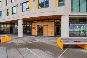 40 Harrison St, Oakland, CA à louer Photo intérieure– Image 2 sur 3
