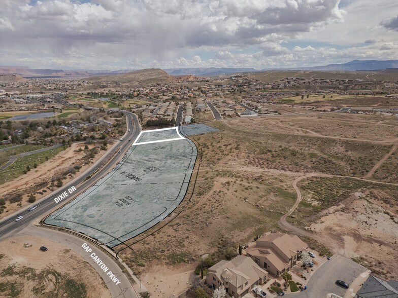 1164 Dixie Dr, St George, UT à vendre - Photo de l’immeuble – Image 2 sur 3