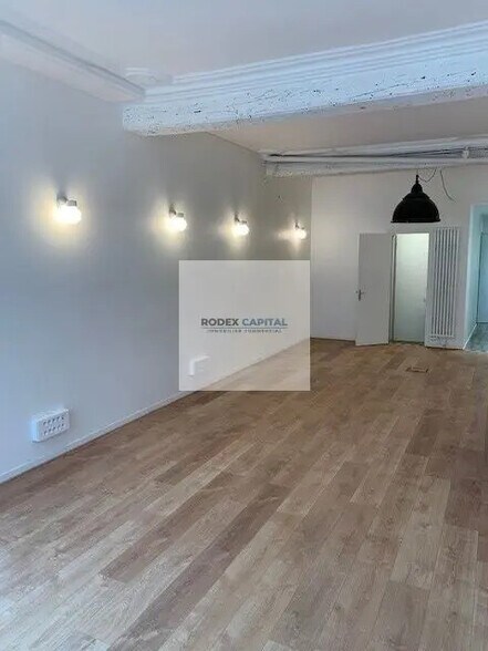 Bureau dans Paris à louer - Photo de l’immeuble – Image 3 sur 9