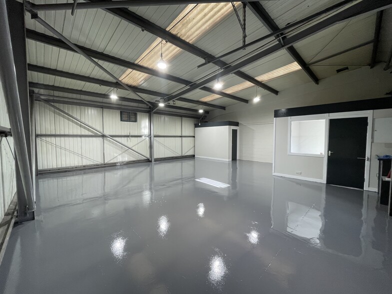 16 Woodgate Way S, Glenrothes à louer - Photo de l’immeuble – Image 2 sur 14