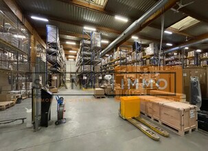Industriel/Logistique dans Saint-Thibault-des-Vignes à louer Photo intérieure– Image 2 sur 4