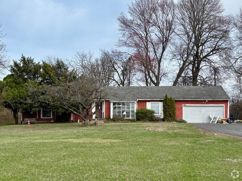 1909 NJ-38, Southampton, NJ à louer - Photo de l’immeuble – Image 3 sur 5