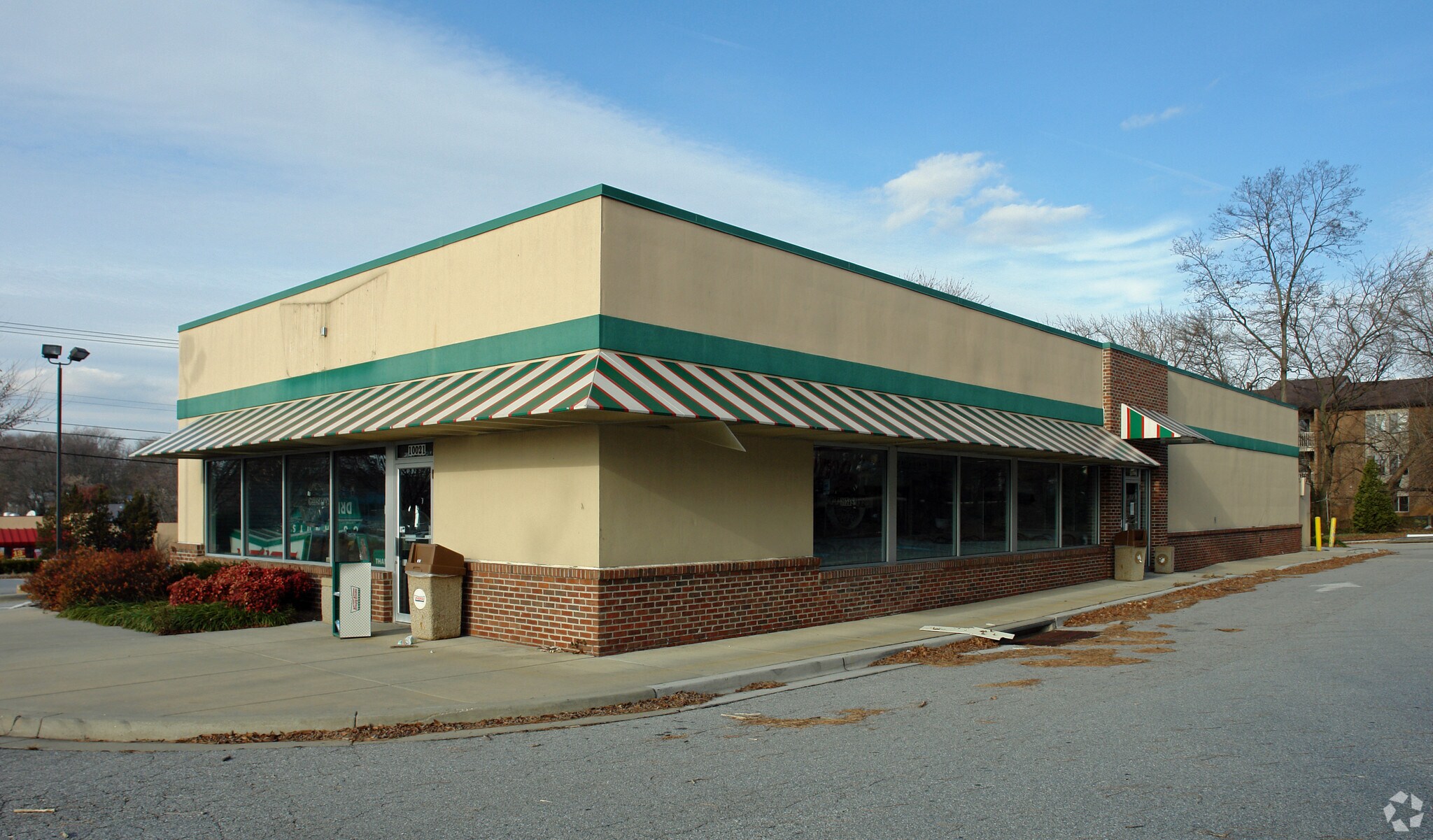 10021 Reisterstown Rd, Owings Mills, MD à louer Photo principale– Image 1 sur 4