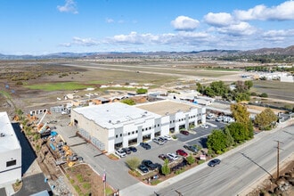 32097 Corydon Rd, Lake Elsinore, CA - Vue aérienne vue de carte - Image1