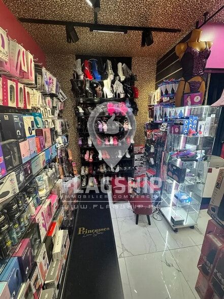 Local commercial dans Paris à louer - Photo intérieure – Image 3 sur 7