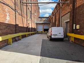 90 Dayton Ave, Passaic, NJ à louer Photo intérieure– Image 2 sur 4