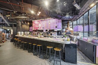 Chalk Farm Rd, Londres à louer Photo intérieure– Image 2 sur 4