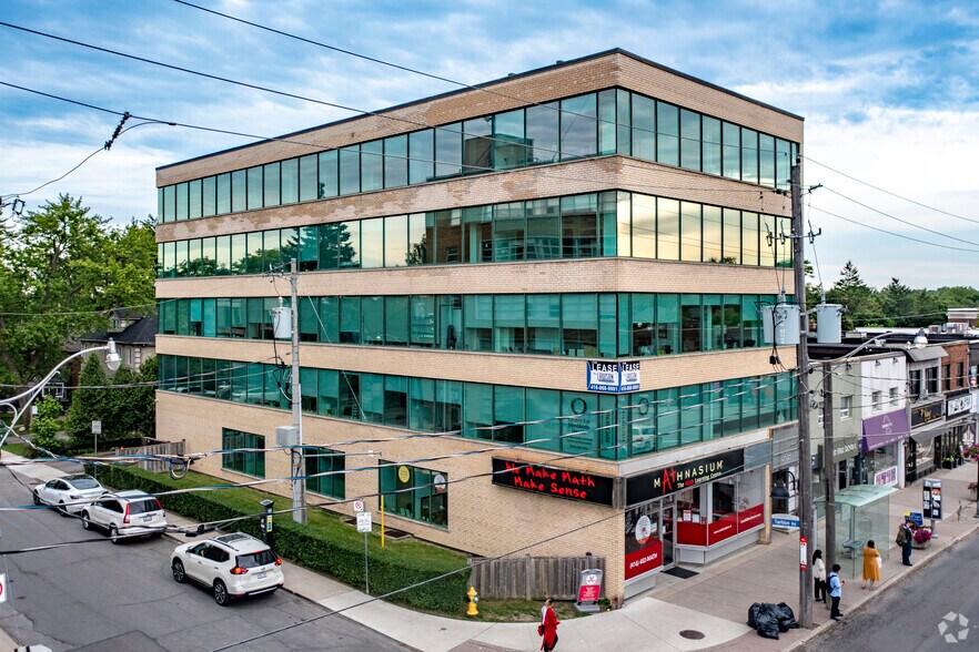 501-505 Eglinton Ave W, Toronto, ON à louer - Photo principale – Image 1 sur 8