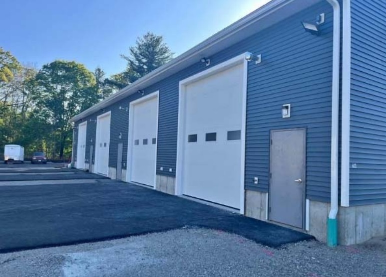 2015 S Main St, Middletown, CT à louer - Photo de l’immeuble – Image 1 sur 9