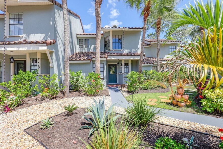 Santa Cruz Blvd, Naples, FL à vendre - Photo de l’immeuble – Image 3 sur 25