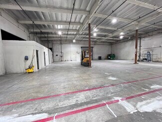 Plus de détails pour 14095 Laurelwood Pl, Chino, CA - Industriel/Logistique à louer