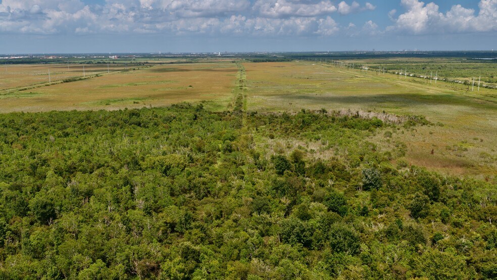 00 Port Arthur rd, Port Arthur, TX à vendre - Photo de l’immeuble – Image 3 sur 9