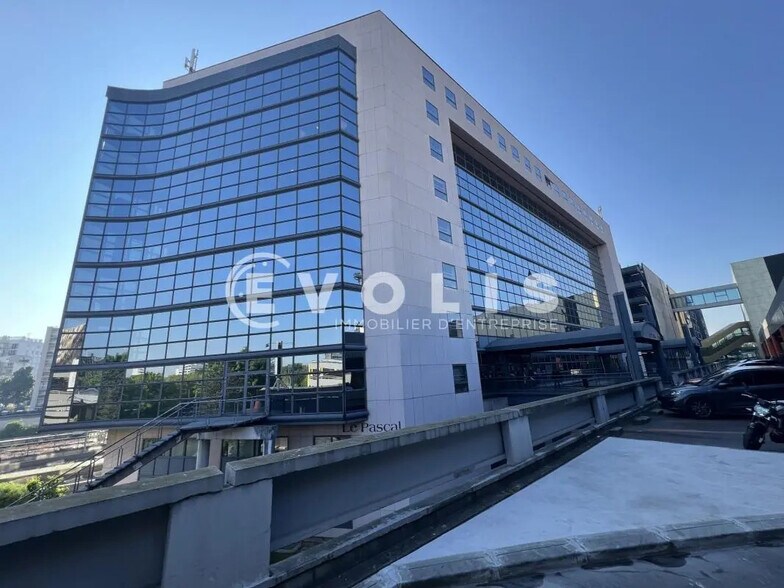 Bureau dans Créteil à louer - Photo de l’immeuble – Image 1 sur 27