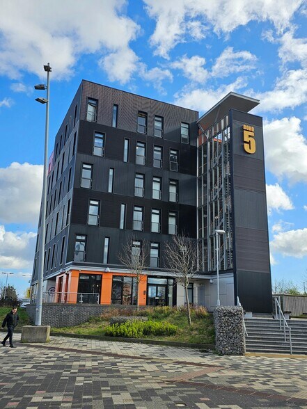 Bridge St E, Middlesbrough à louer - Photo de l’immeuble – Image 3 sur 5