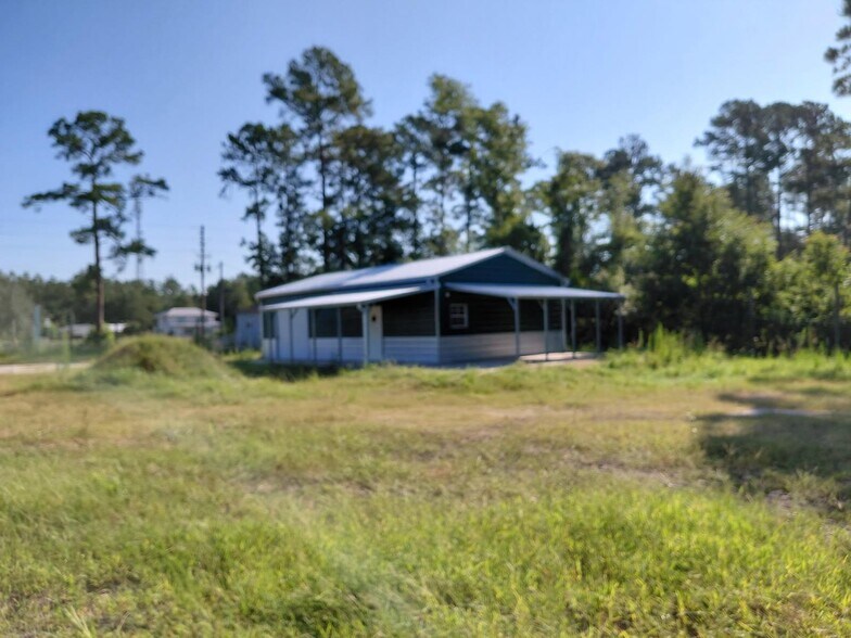 20065 SE Hawthorne Rd, Hawthorne, FL à louer - Photo de l’immeuble – Image 3 sur 13