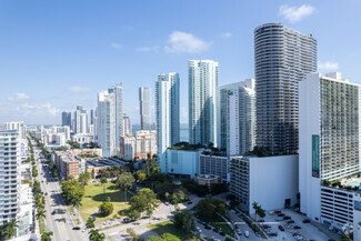 Plus de détails pour 1900 N Bayshore Dr, Miami, FL - Bureau/Local commercial à louer