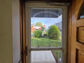 97 Frank St, Somerset, NJ à louer Photo intérieure– Image 2 sur 10