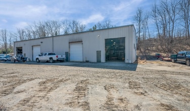 8 Dunham Dr, New Fairfield, CT à louer Photo intérieure– Image 1 sur 4